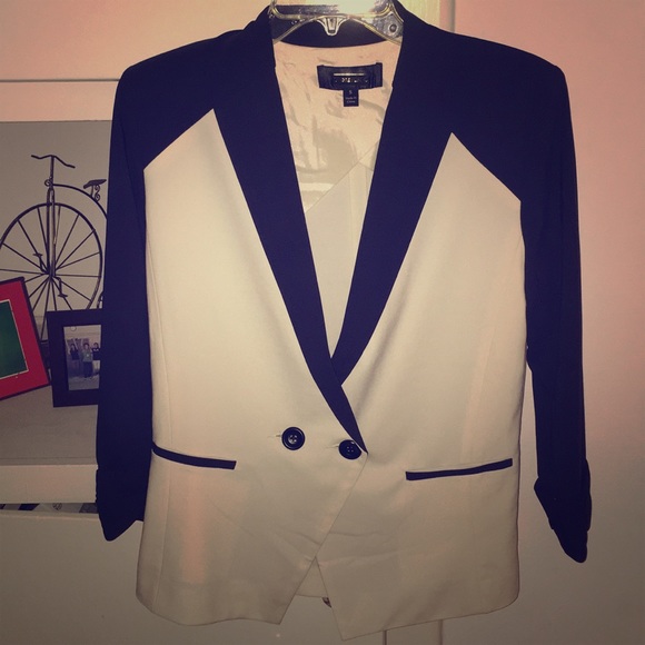 Greylin white and navy collarless Blazer - Picture 2 of 4